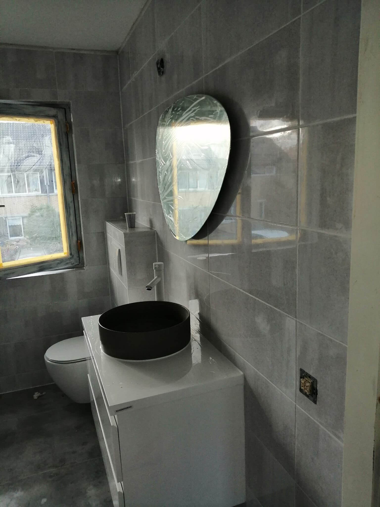 Badkamer verbouwing Amsterdam – sanitair en tegelwerk vakkundig uitgevoerd