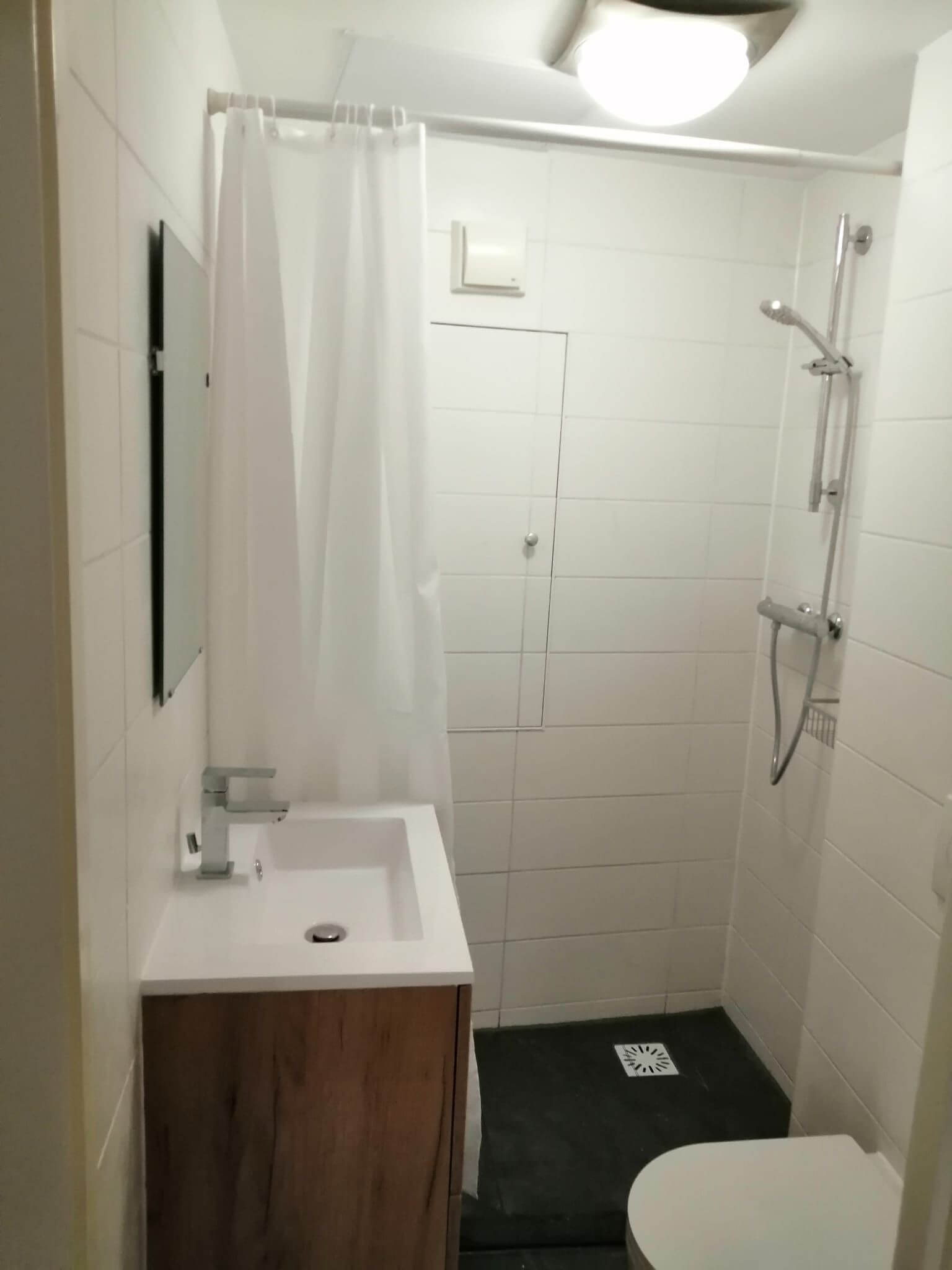 Badkamerrenovatie Amsterdam – moderne badkamer vakkundig opgeleverd