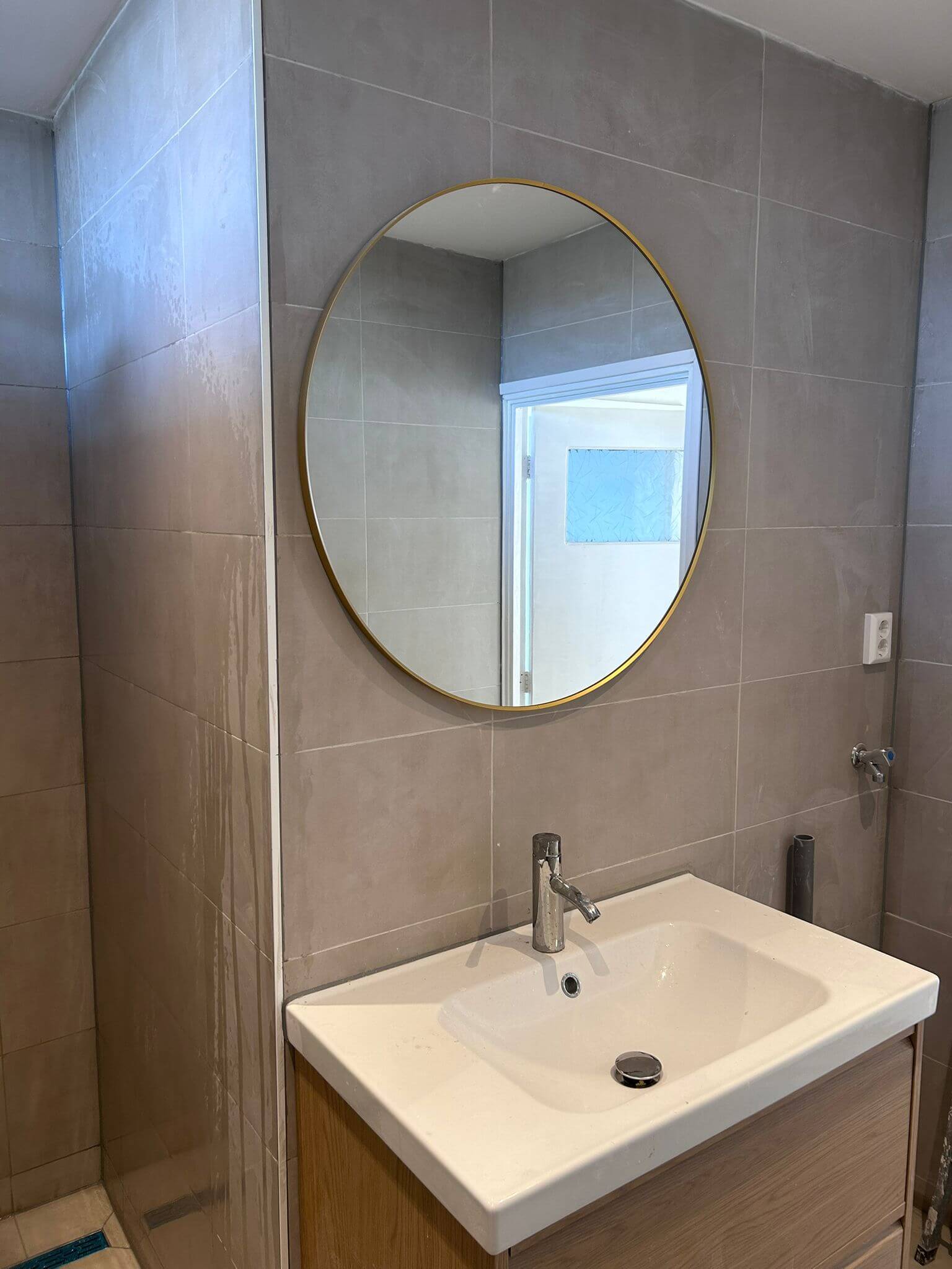 Badkamerrenovatie Haarlem – turn-key oplevering door VernieuwNu